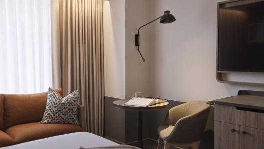 Rydges - 87