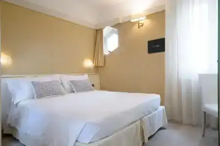 Bristol - 33