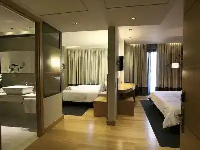 Esperos Palace Luxury & Spa - 4