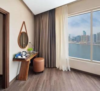 Radisson Blu, Dubai Canal View - 54
