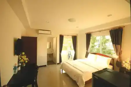 Baan Samrarn - 10