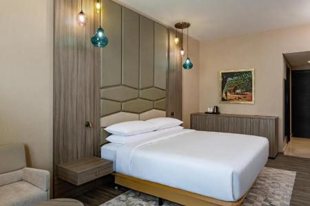 Four Points by Sheraton Production City - 2