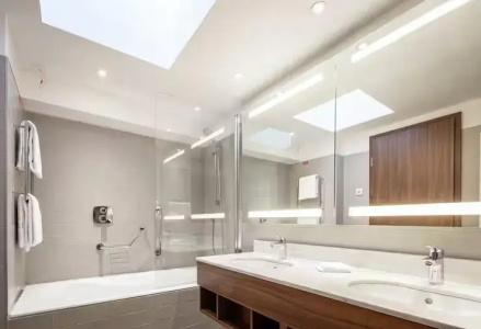 Hilton Garden Inn Bucharest - 76