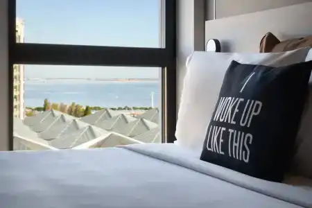 Moxy Lisboa Oriente - 7
