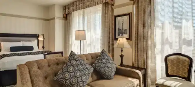 Gaslamp Plaza Suites - 32