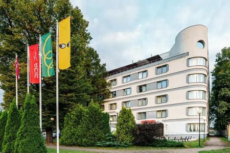 Rija Vef With Free Parking - 0