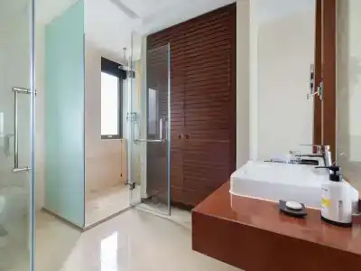Pullman Oceanview Sanya Bay Resort & Spa - 65