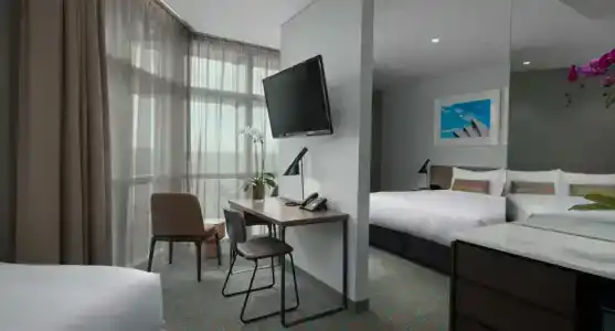 Rydges Airport - 77