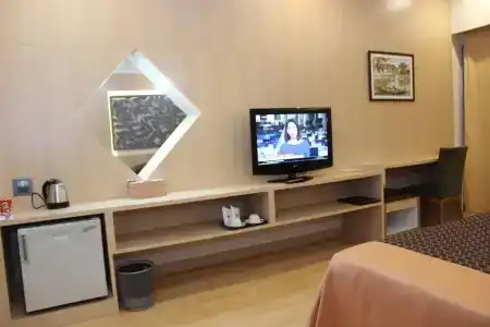 Charoen - 54