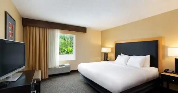 DoubleTree by Hilton Savannah Airport - 32