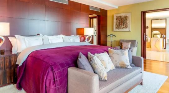 Fairmont Grand Geneva - 77