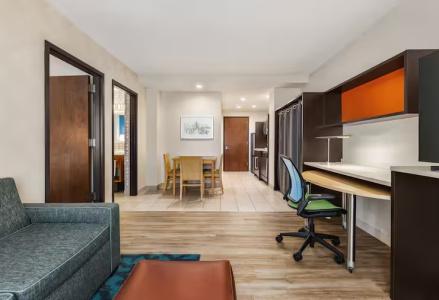 Home2 Suites Long Island City/Manhattan View - 53