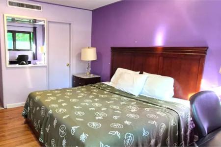 Edgebrook Motel - 21
