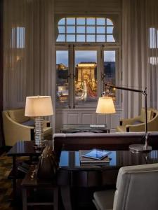 Four Seasons Gresham Palace Budapest - 19