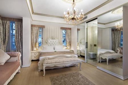 Elegance East - 47