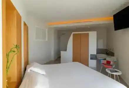 Higueron Malaga, Curio Collection by Hilton - 38