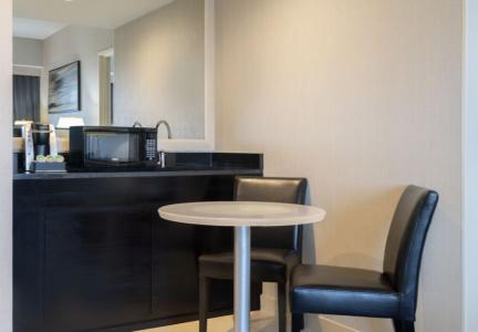 Courtyard By Marriott New York Jfk Airport - 44