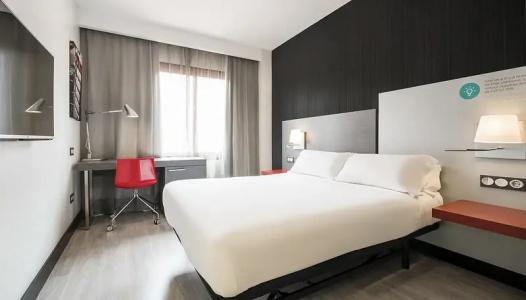 Ilunion Suites Madrid - 29