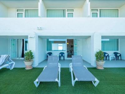 Ons Oceanfront - 81