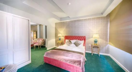 Phoenicia Comfort - 47
