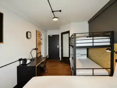 ibis budget East - 25