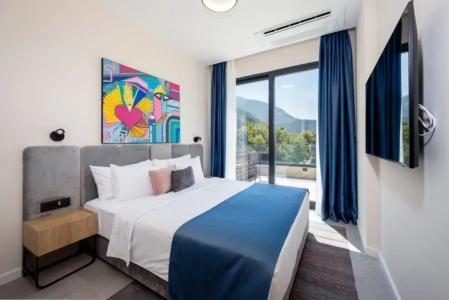 Royal Blue & Residences - 79