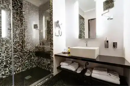Dharma Luxury - 75