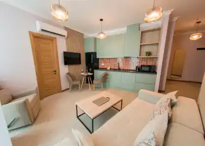 Season Suite Apart - 54