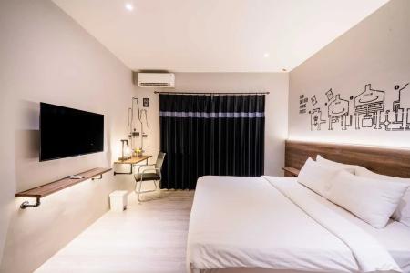 Stark Boutique and Spa - 46