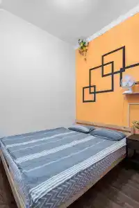 на Елизарова 11 - 12