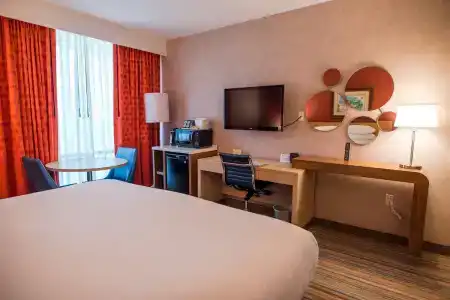 Howard Johnson by Wyndham Anaheim & Water Playground - 105