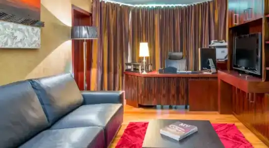 Fairmont Grand Geneva - 79