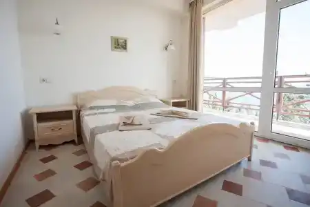 Eco-Village - 26