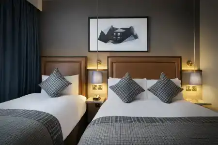 Jurys Inn Edinburgh - 43