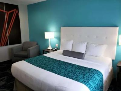 Americas Best Value Inn Houston Willowbrook - 23