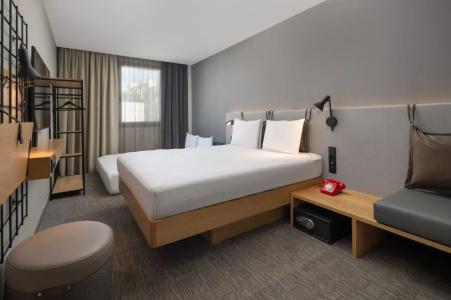 Moxy Lisbon City - 50