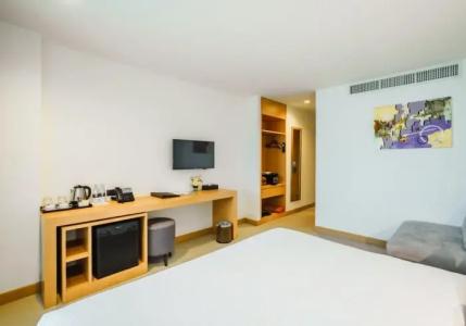 The Lunar Patong - 28