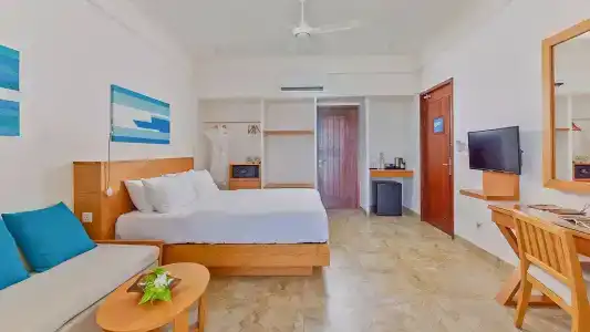 Summer Island Maldives Resort - 36