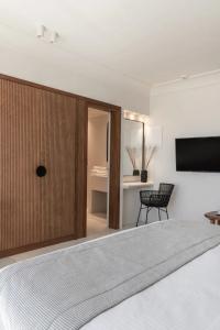 Akra Suites - 36
