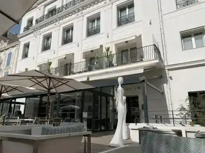 Hôtel Le Canberra - 0