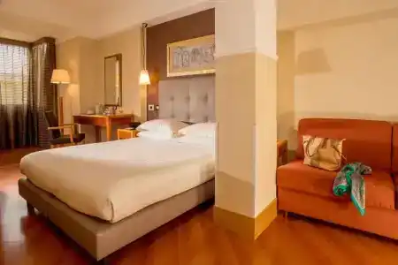 Best Western Plus Spring House - 24