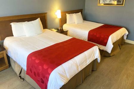 Ramada by Wyndham Los Angeles/Wilshire Center - 12