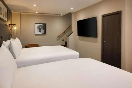 DoubleTree by Hilton London Victoria - 8