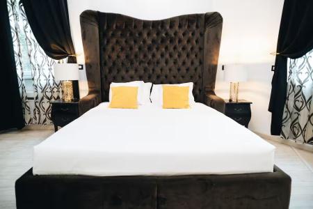 Escape Luxury Suite - 34