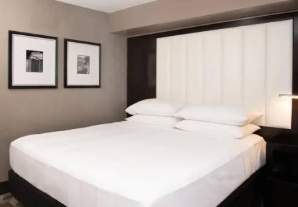 Beverly Hills Marriott - 34