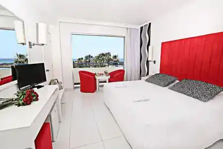 Dome Beach & Resort - 3