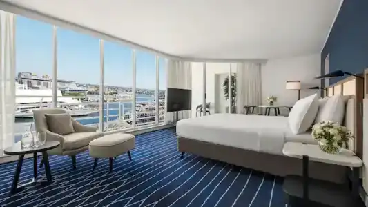 Hyatt Regency - 56
