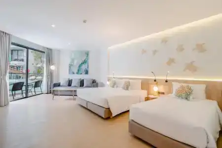 Phuket Emerald Beach - 6