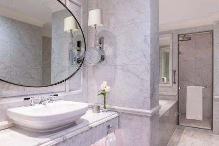 The Ritz-Carlton, - 61