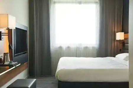Moxy Frankfurt Airport - 55